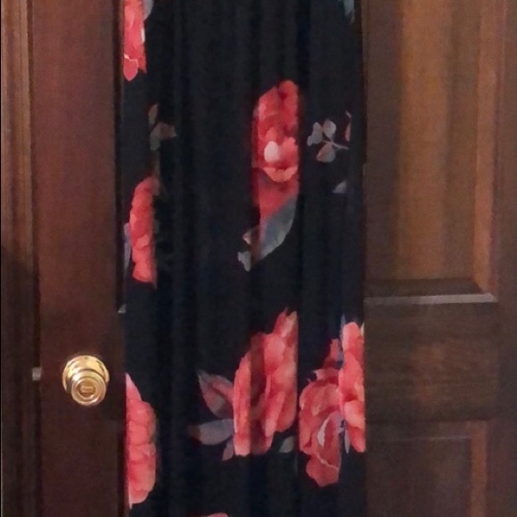 Ladies No Boundaries romper (shorts) with skirt - Picture 3 of 8